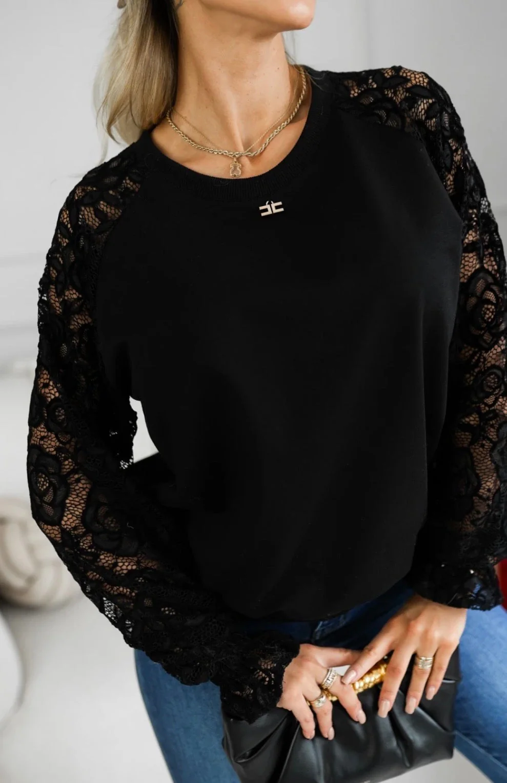 Bluzka Livia – Koronkowa Czerń - Image 2