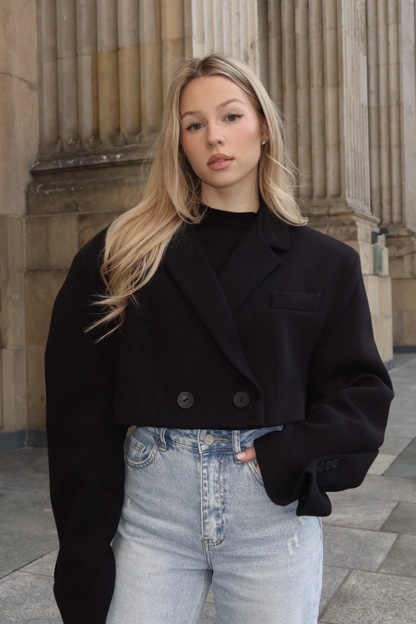 Marynarka Chic – Czarna - Image 3