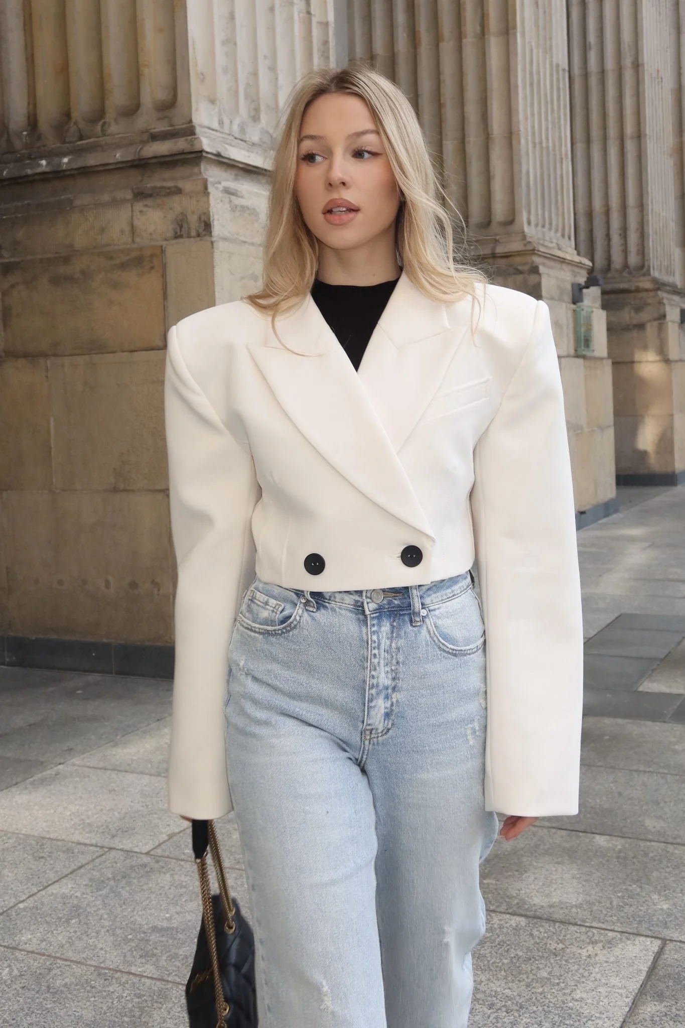 Marynarka Chic – Kremowa - Image 2