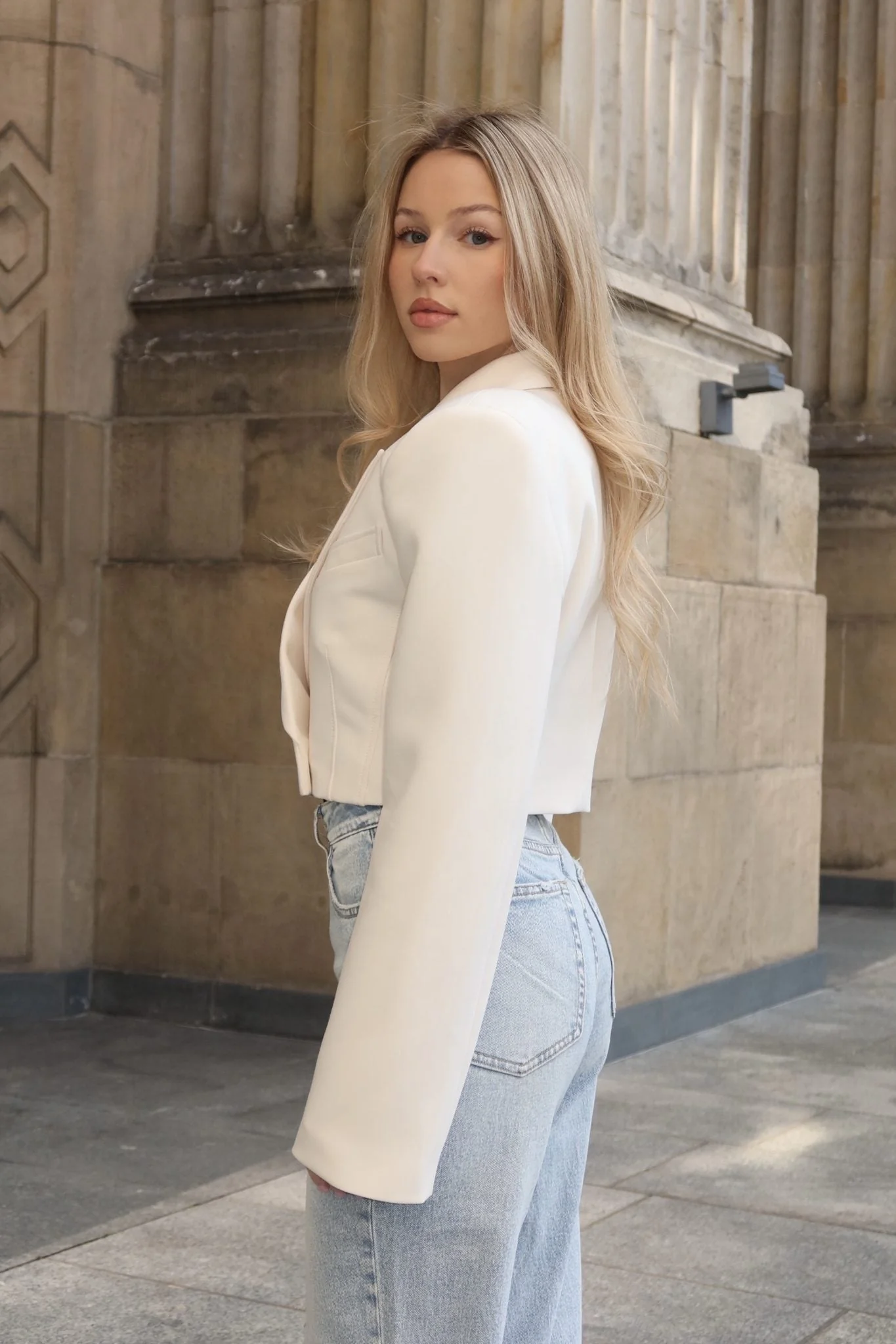 Marynarka Chic – Kremowa - Image 4