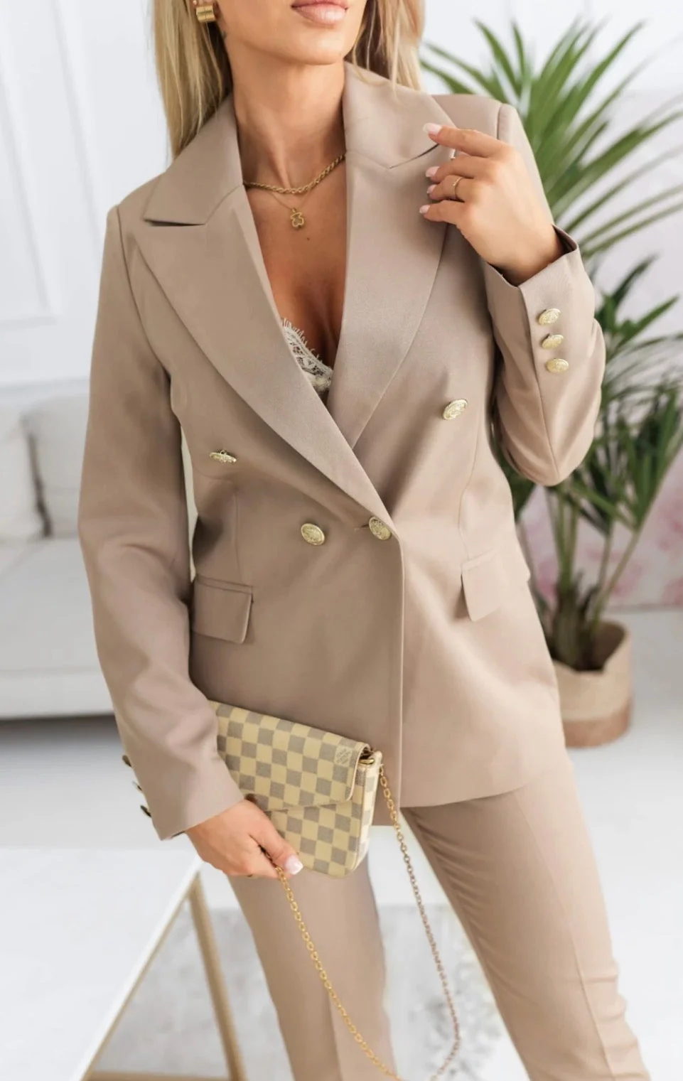 Marynarka Elegant Chic – Beżowa - Image 4