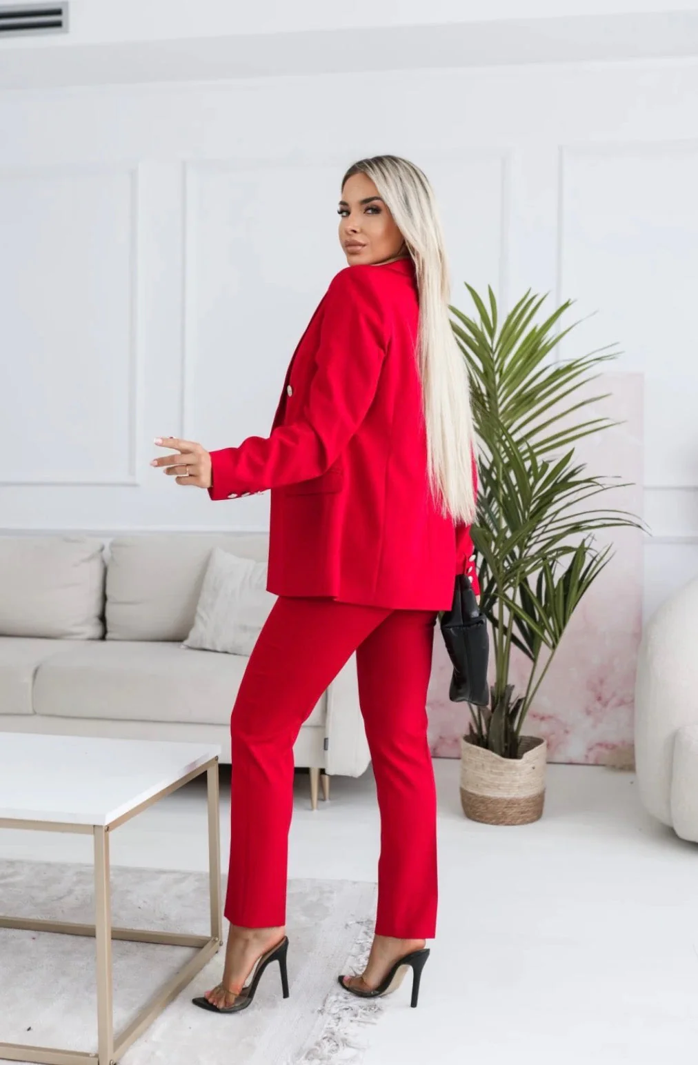 Marynarka Power Chic – Czerwona - Image 3