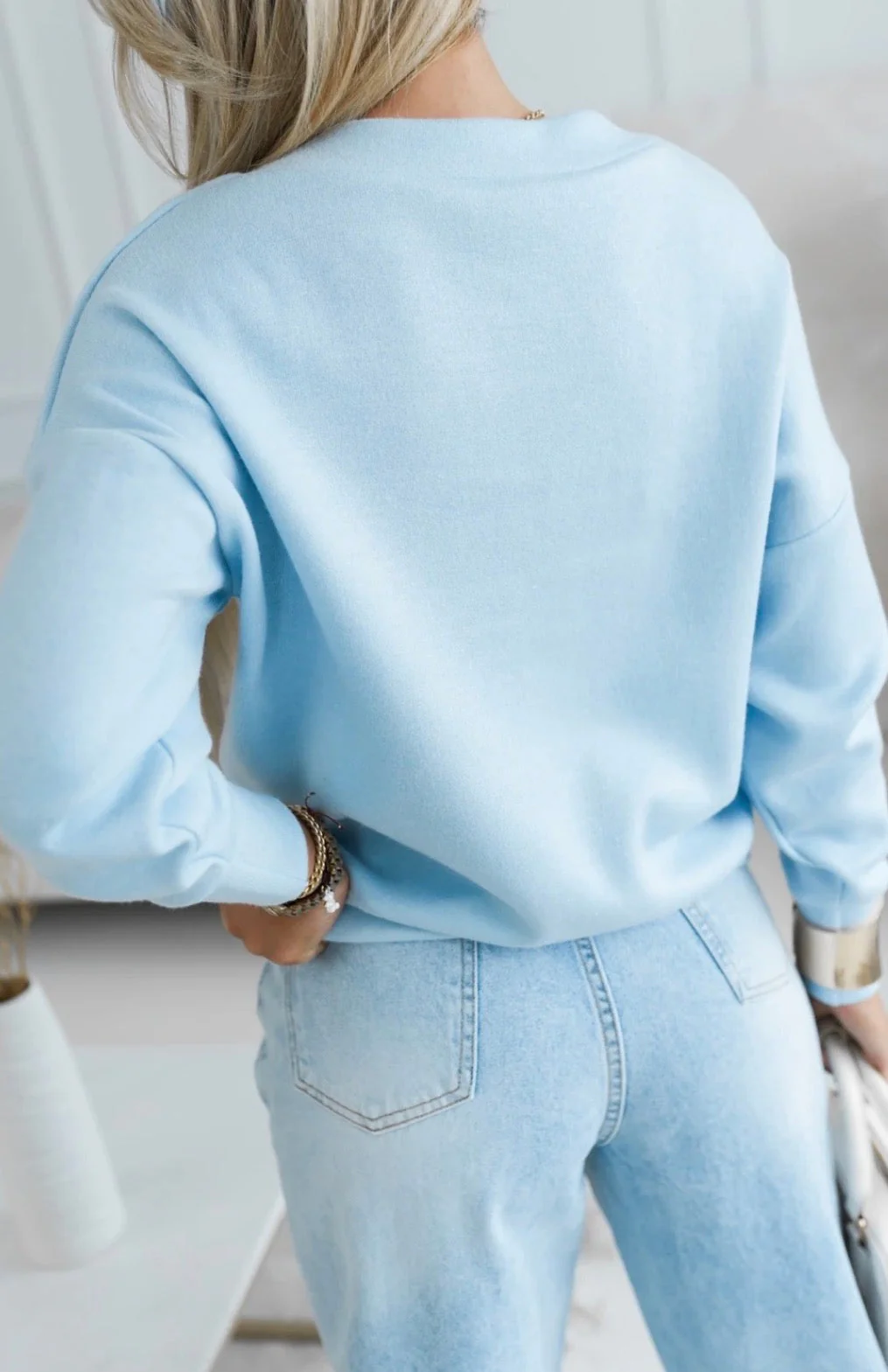 Sweter Soft V-Neck – Błękitny - Image 3