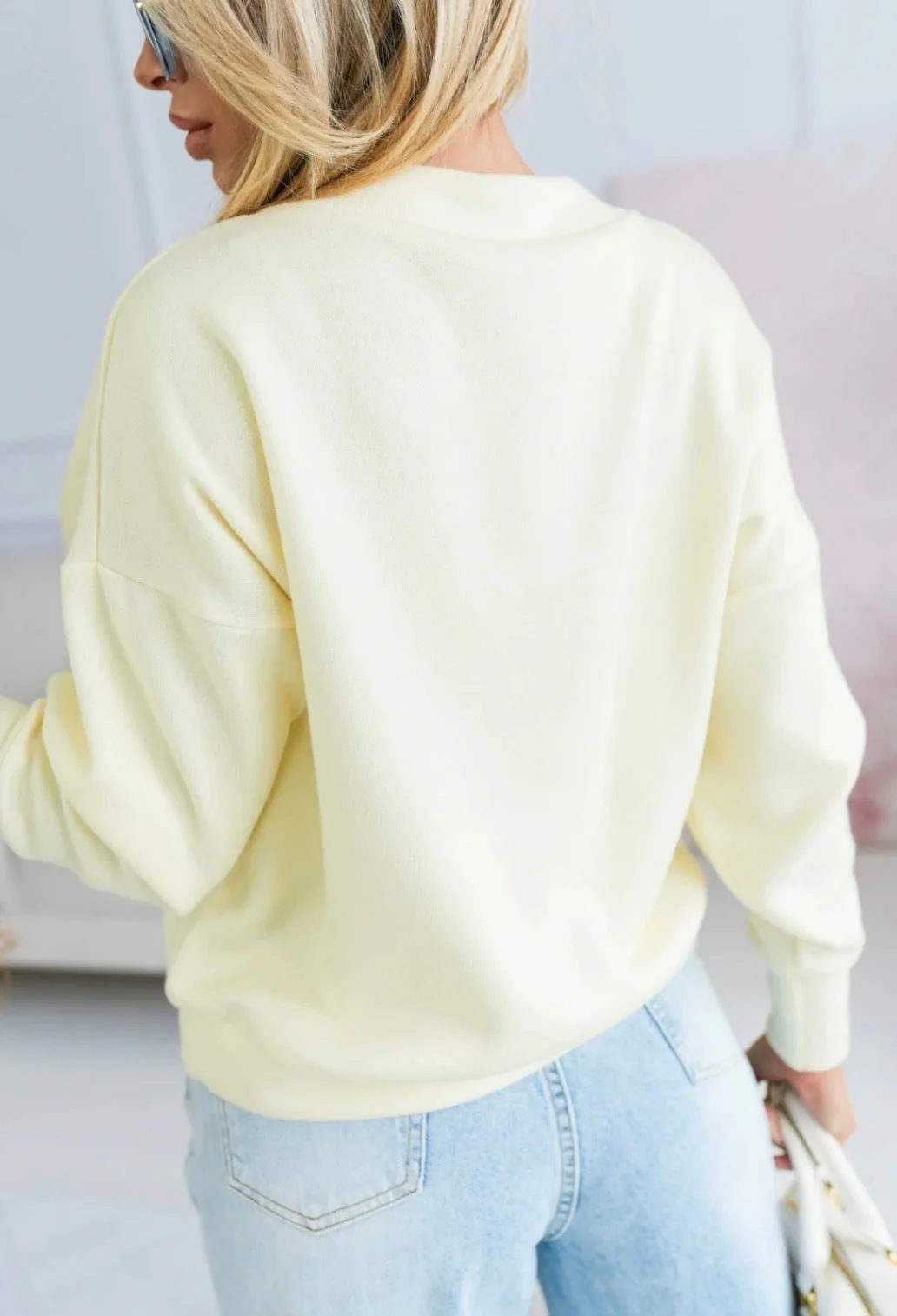 Sweter Soft V-Neck – Jasny Żółty - Image 3